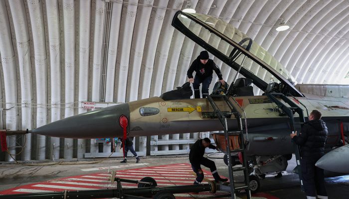 مصدر أمني  رفيع في إسرائيل: الرد على إيران سيكون قويًّا و"الحرب" معها محتملة 