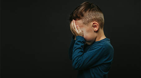 العنف اللفظي خطر خفي يهدد نمو الأطفال وصحتهم النفسية