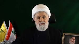 في أول تعليق لقاسم بعد سقوط الأسد.. حزب الله خسر طريق الإمداد من سوريا 