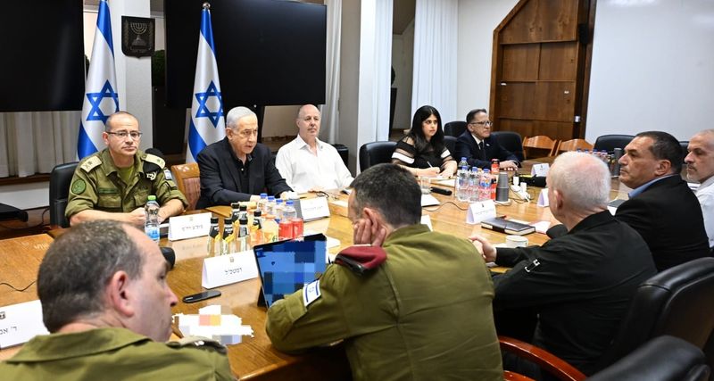 إسرائيل تدرج رسميًّا تهديدات "حزب الله" للشمال في قائمة "أهداف الحرب"