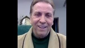 أحمد دوغان.. من نجم للغناء إلى مختار حيّ