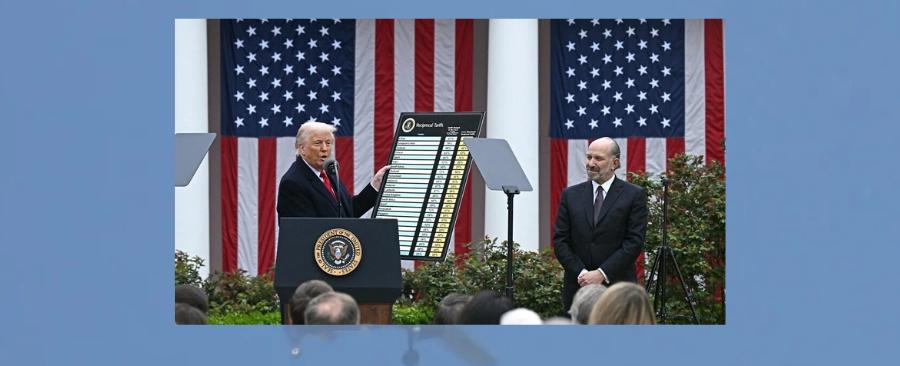 ترامب يواجه اتهامات بالفساد على خلفية الاستفادة من تفاعل الأسهم مع "لعبة" الضرائب الجمركية