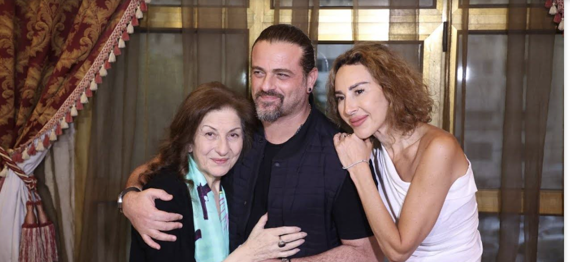 "الجميلة الدمشقية"..  رحيل الرسامة والشاعرة مهى بيرقدار عن 78 عامًا 