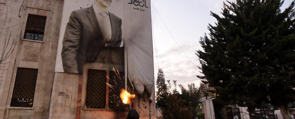 مع التقدم السريع للمعارضة… إسرائيل تتهيّأ لاحتمال سقوط بشار الأسد