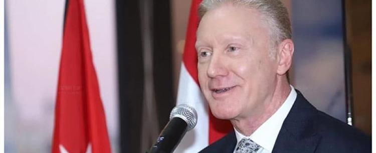 مستاءً ومهددًا... وزير الخارجية يوبخ الموظفين (فيديو)