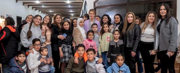 الكرملين يتولّى نفي نية أسماء الأسد الإنفصال عن زوجها الطاغية