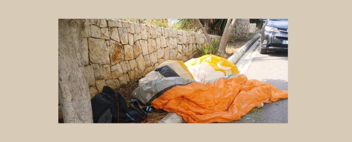 سقط فوق ساحل العلما من مظلته الشراعية والمدرب الهارب "قيد الشبهة"