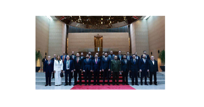 قراءة في حكومة التوازنات السورية الصعبة