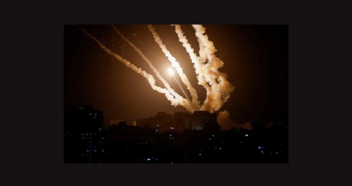 للمرة الأولى منذ وصول الشرع..إطلاق صواريخ من سوريا على الجولان والجيش الإسرائيل يرد بغارات عنيفة