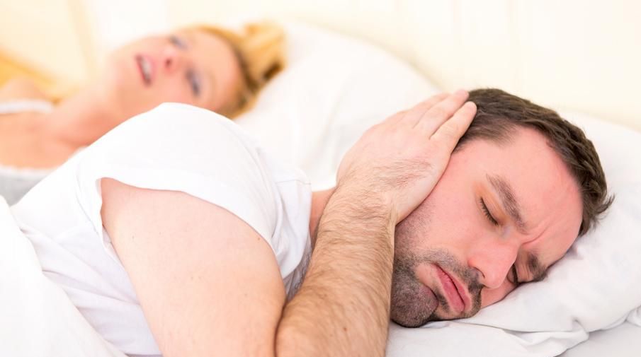 "أحبّ الحرام": طلاق النوم!