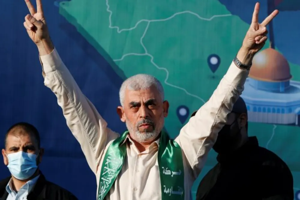 السنوار على الرفوف الروسية... "كيف نهزم إسرائيل" في مكتبات موسكو وسانت بطرسبرغ