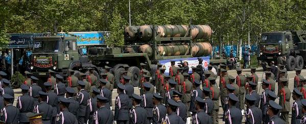 الحرس الثوري الإيراني.. جذور وخفايا "إمبراطورية باسدران"