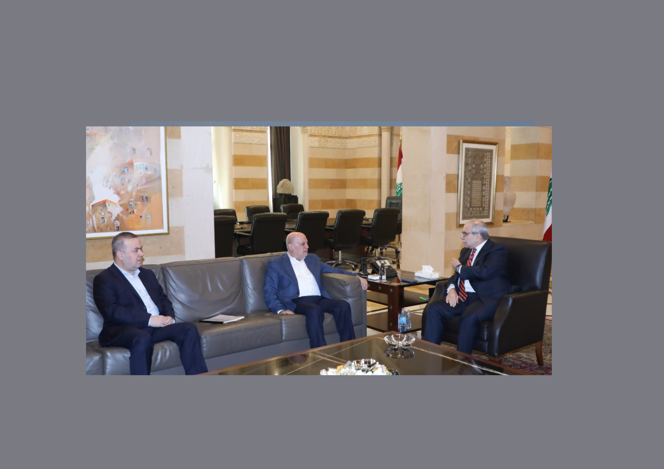 سلام يبحث مع وفد من حزب الله "واجب الدولة" في  اعادة إعمار ما هدمته الحرب