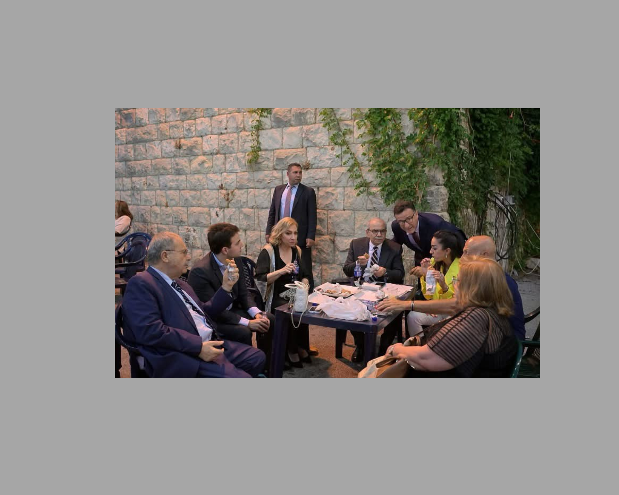 لبنان ليس بخير… فلا تُزيِّنوا بؤسه بالفلاتر!