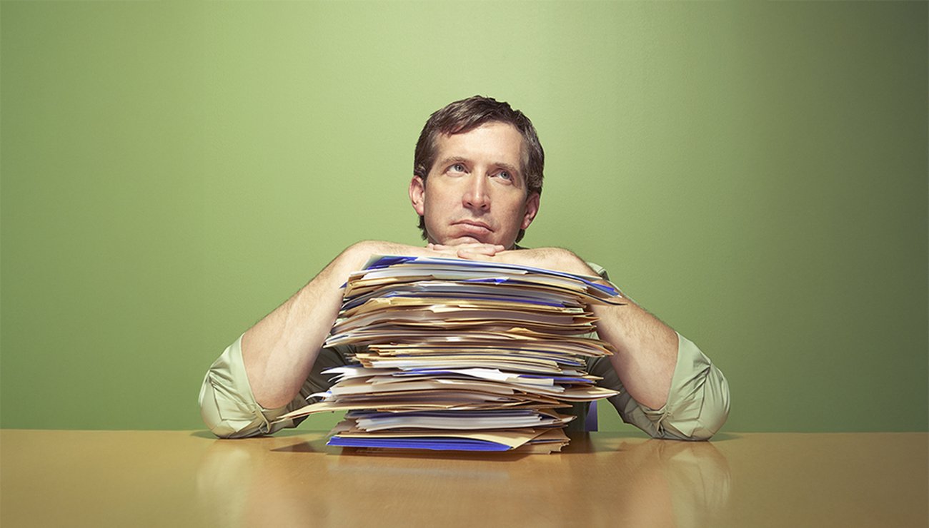 المماطلة ليست كسلًا دائمًا… قد تخفي عقلًا مبدعًا لا يراه أحد