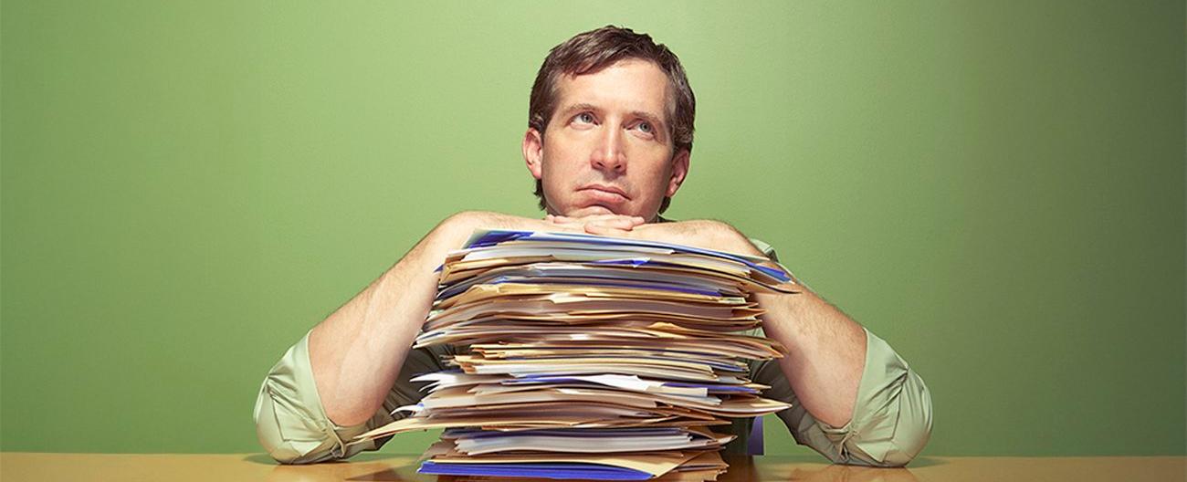 المماطلة ليست كسلًا دائمًا… قد تخفي عقلًا مبدعًا لا يراه أحد