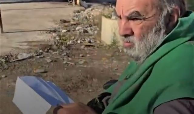 "المقعد الغامض".. جدل حول شبيه قائد الحرس الثوري الإيراني في سوريا