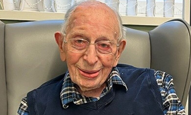 بعد 112 عامًا من الحظ والاعتدال والسمك والبطاطس.. رحيل أكبر معمر في العالم