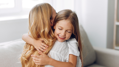 كيف تعبّد علاقات الطفولة الطريق أمام تعلقنا بالآخرين في سن البلوغ؟