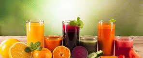 فوائد عصير الفاكهة وأضراره… نصائح الخبراء لاختيار الأفضل