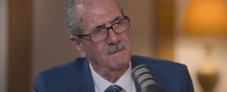 سيرة ناصرية وصراع مع البعث واعتقال ونفي.. والد الرئيس الشرع يكشف ملامح المرحلة المقبلة لسوريا