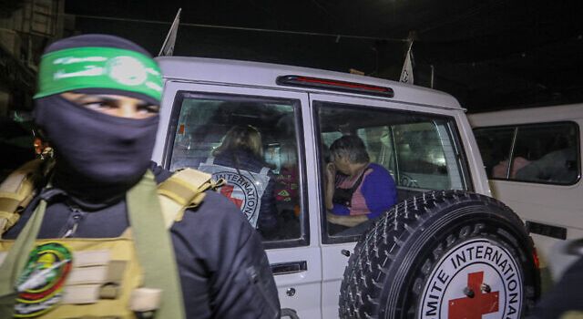 رئيس الموساد الى مصر لمفاوضات "الهدنة".. هل حان وقت "استراحة غزة"؟