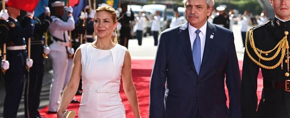 صفع يومي وكدمات.. رئيس الأرجنتين متهم بضرب شريكته