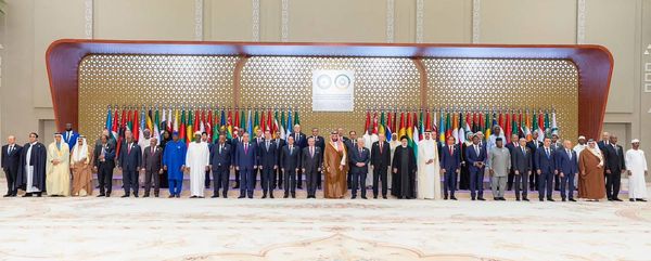 فيصل القاسم/ أيها المتاجرون بالقضية الفلسطينية مهلاً!