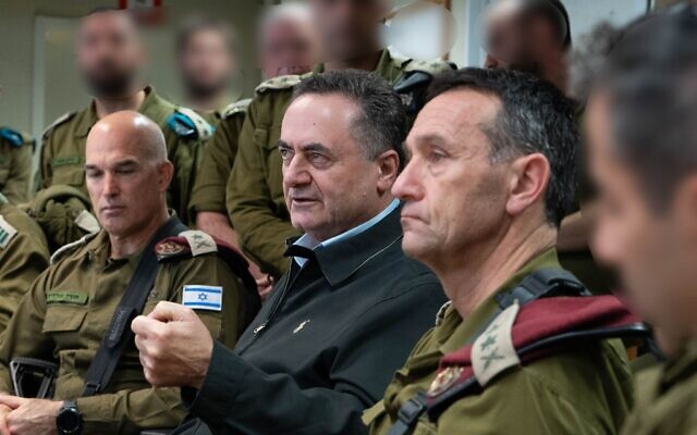 وزير الدفاع الإسرائيلي من الشمال: سنواصل الحرب على حزب الله بكل قوتنا