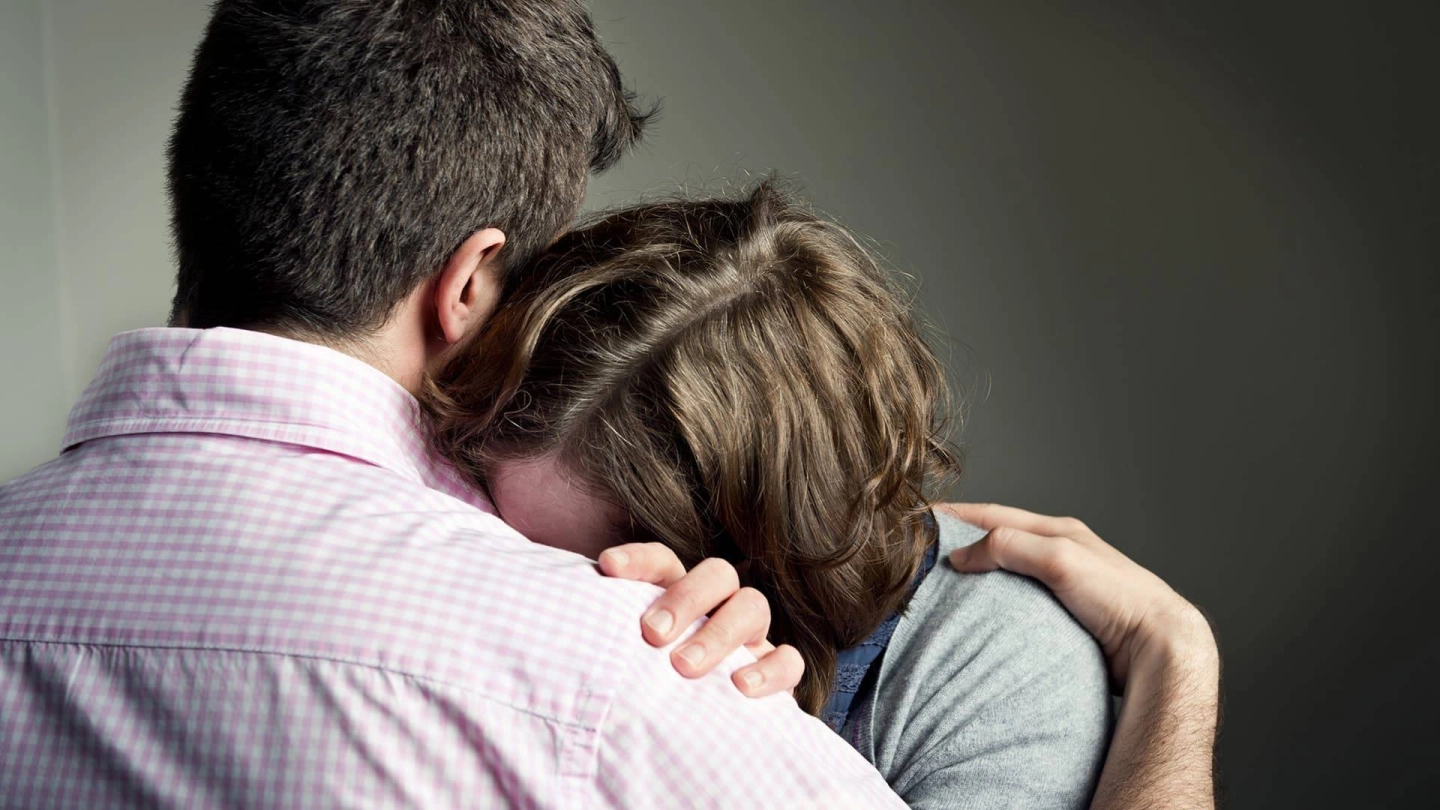 لماذا نعاني في هذا السن من أكثر الأزمات النفسية حدّة؟