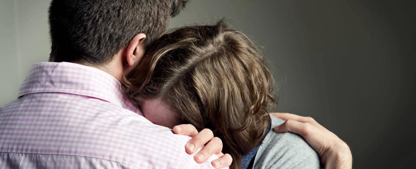 لماذا نعاني في هذا السن من أكثر الأزمات النفسية حدّة؟