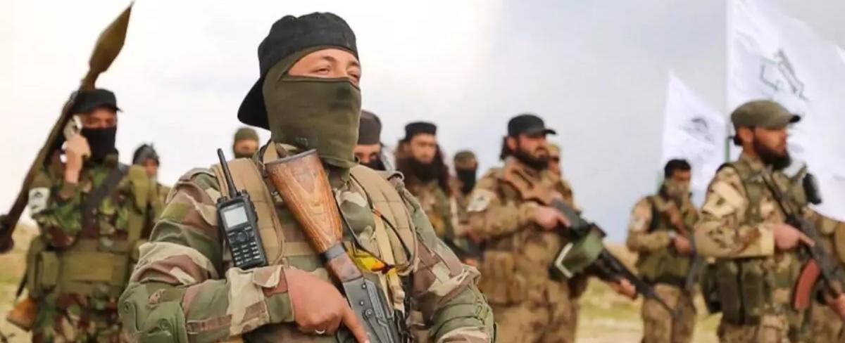 متهمون بمجازر الساحل.. من هم المقاتلون الأجانب في سوريا؟