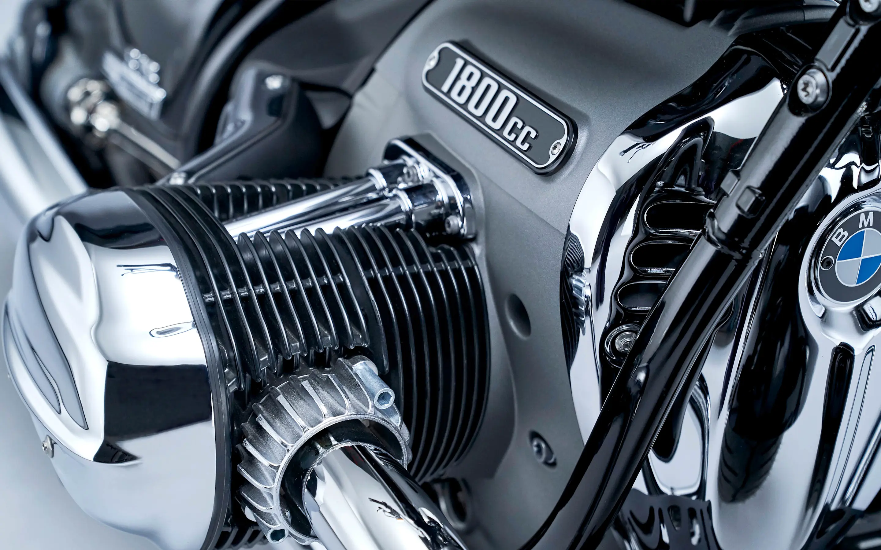 BMW R 18 - Machined motorafdekking