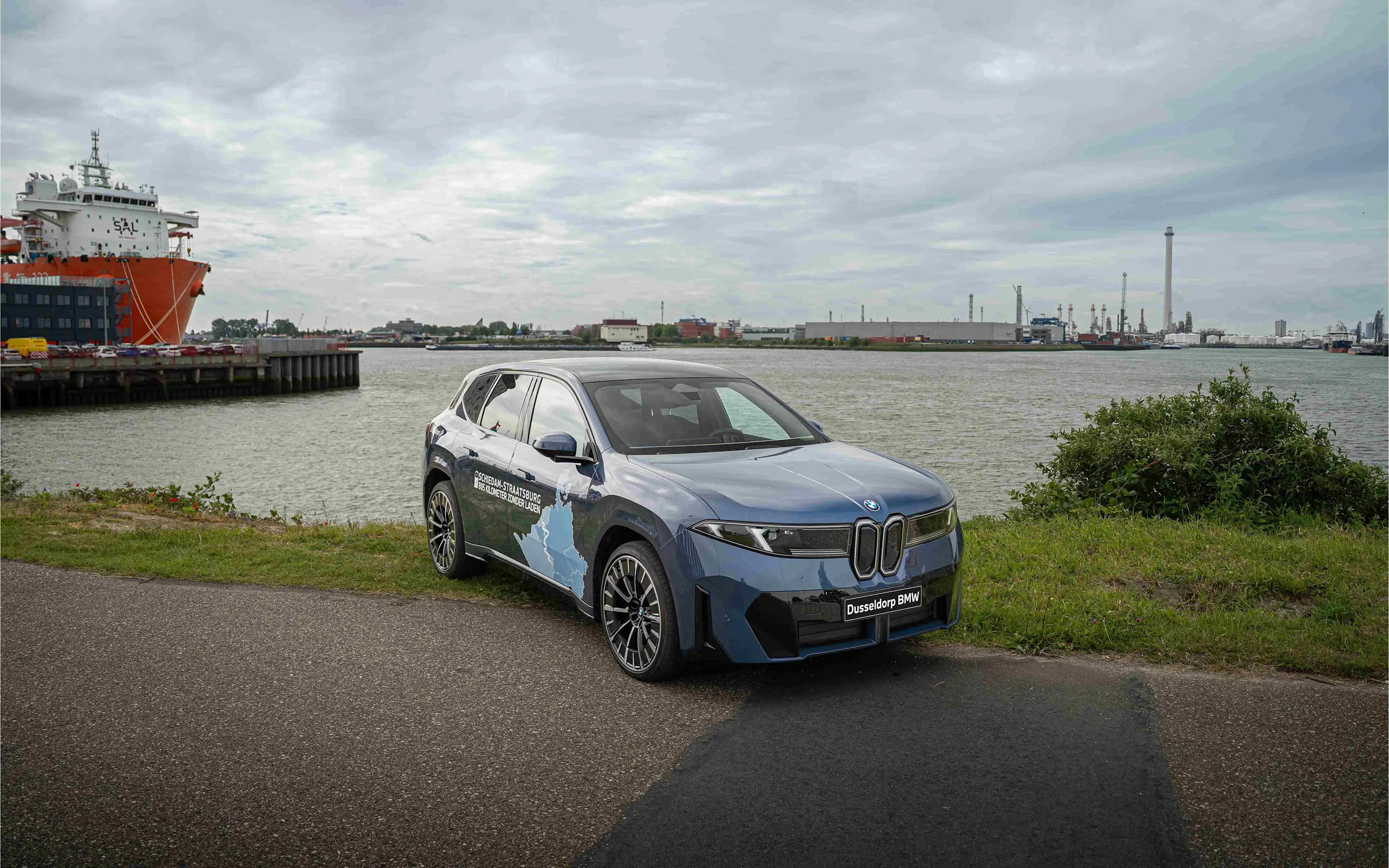 Maak kennis met de BMW iX3 bij Dusseldorp BMW