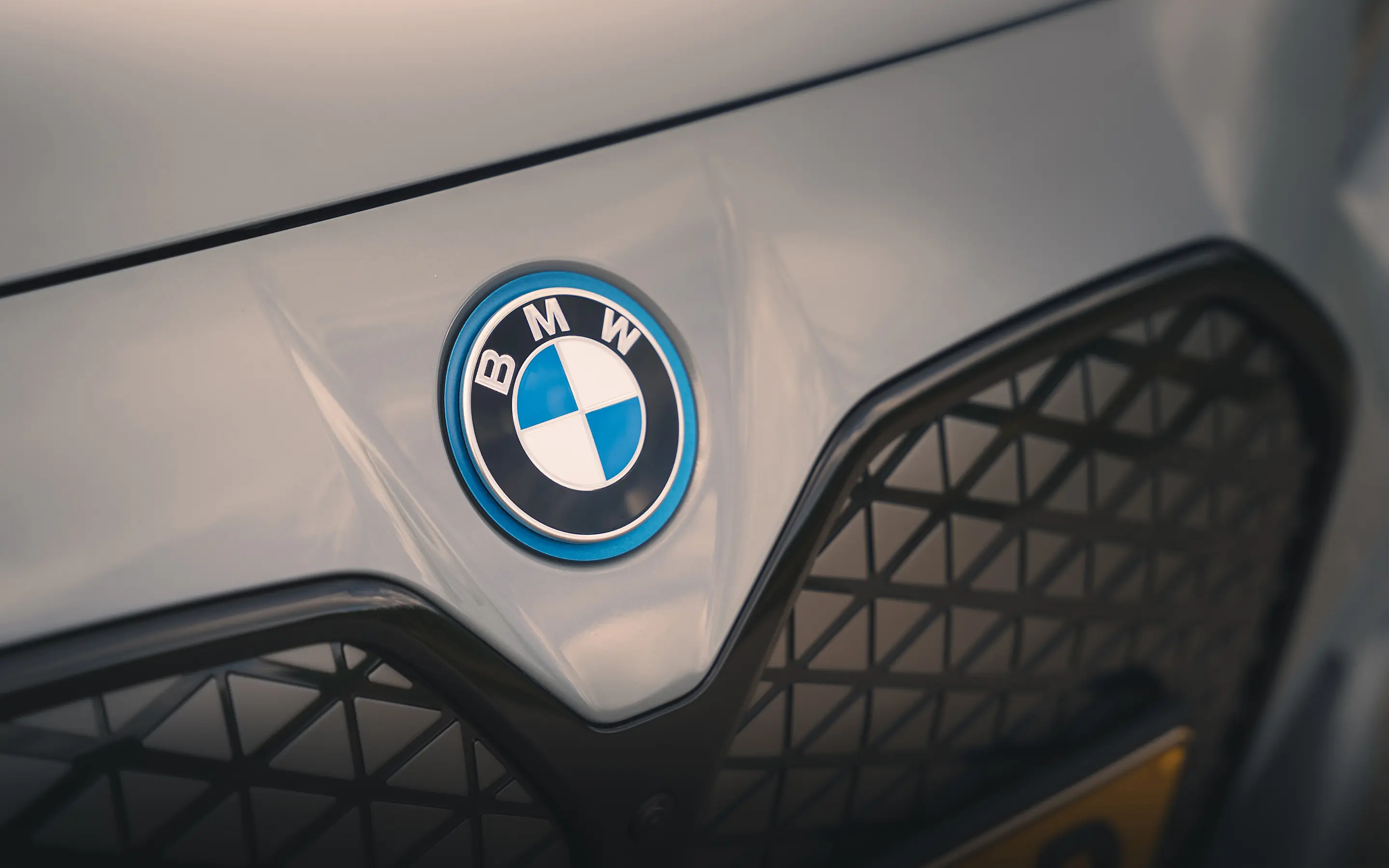 bmw_i4_m50_exterieur_dusseldorp_bmw