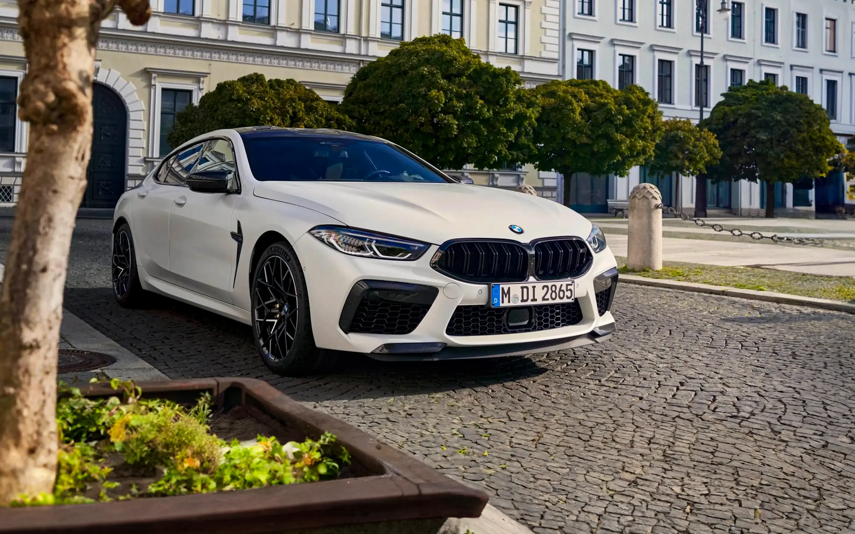 bmw_M8_Gran_Coupe_exterieur_dusseldorp_bmw