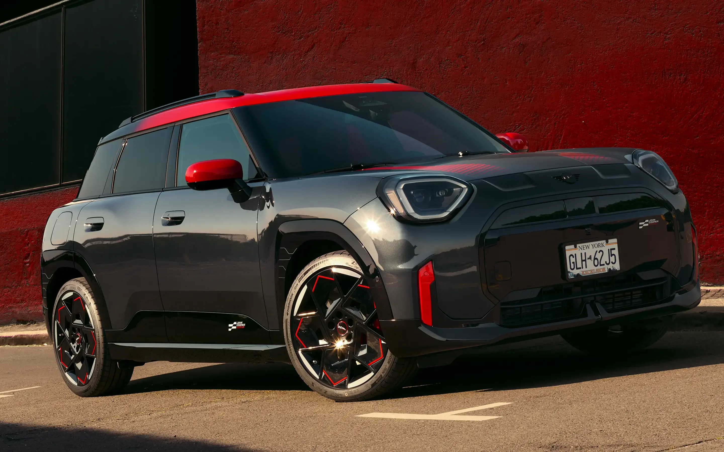 MINI - Content Card -John Cooper Works Aceman