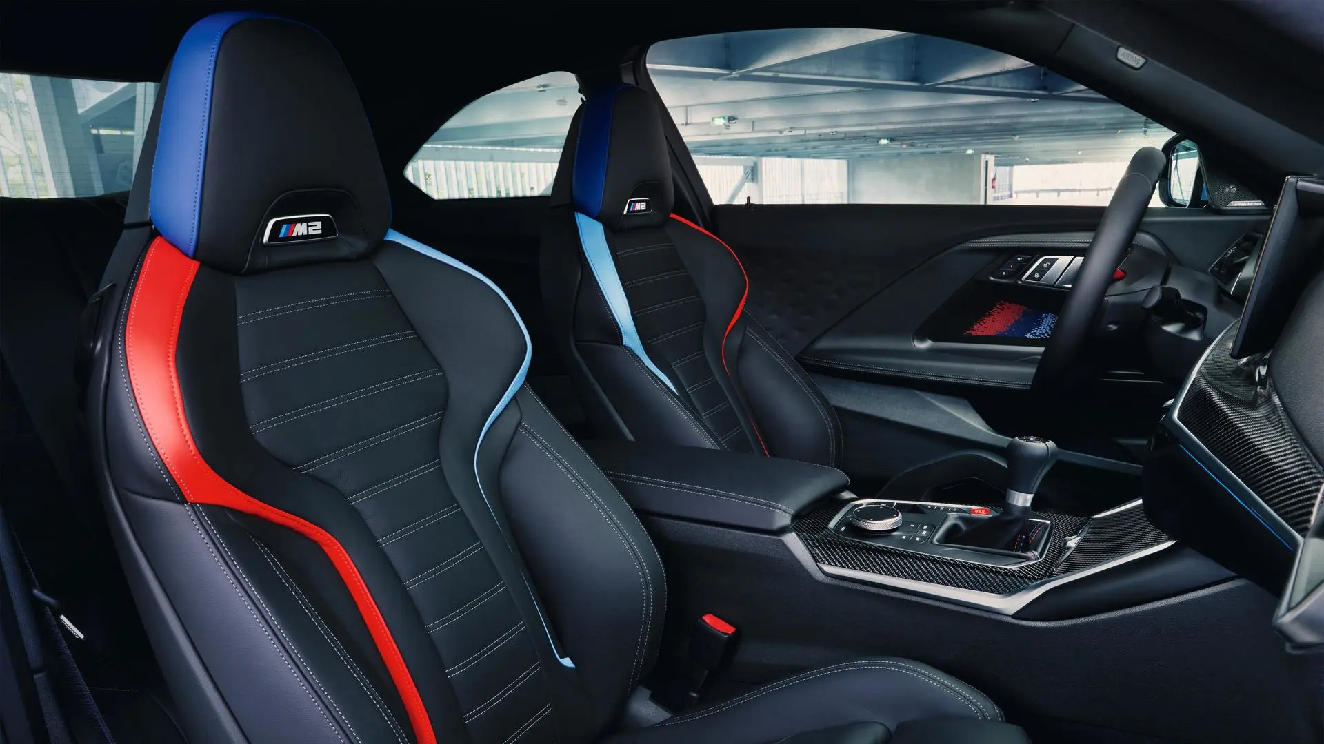 bmw_M2_Coupe_Competition_interieur_dusseldorp_bmw