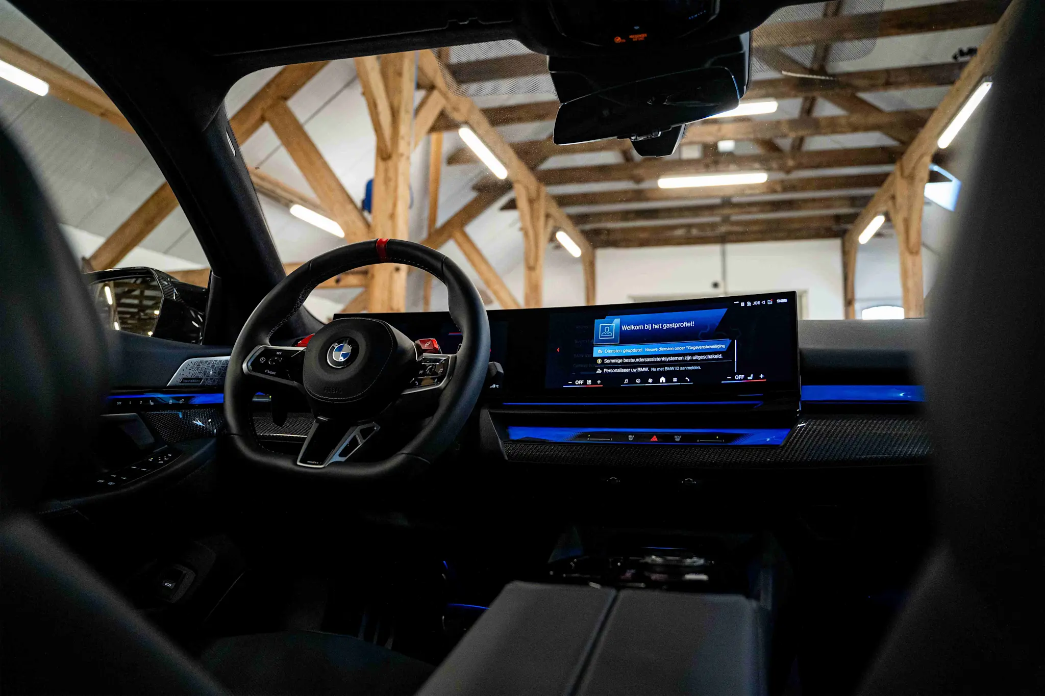 DSC06243 0004 Scherm M5 Sedan 11zon