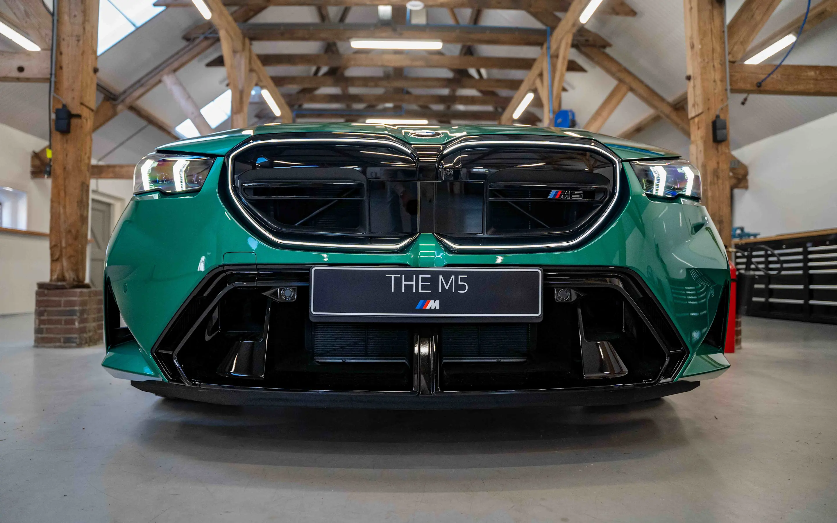 Dusseldorp BMW M5 Touring voorzijde