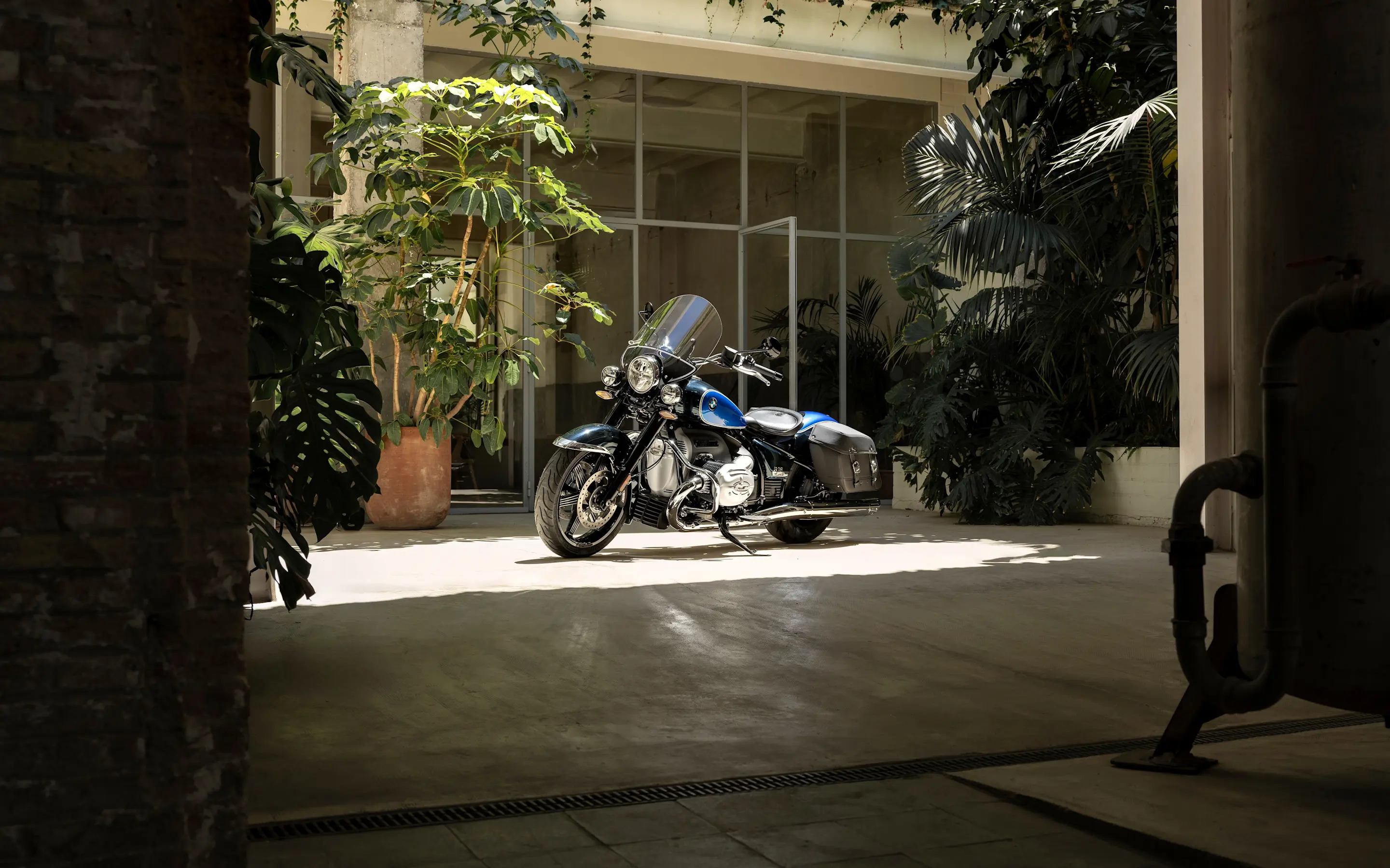 BMW - Mediapost - Rent A Ride Actie - Tegel Klein Modellen - r18 cLASSIC - Afbeelding