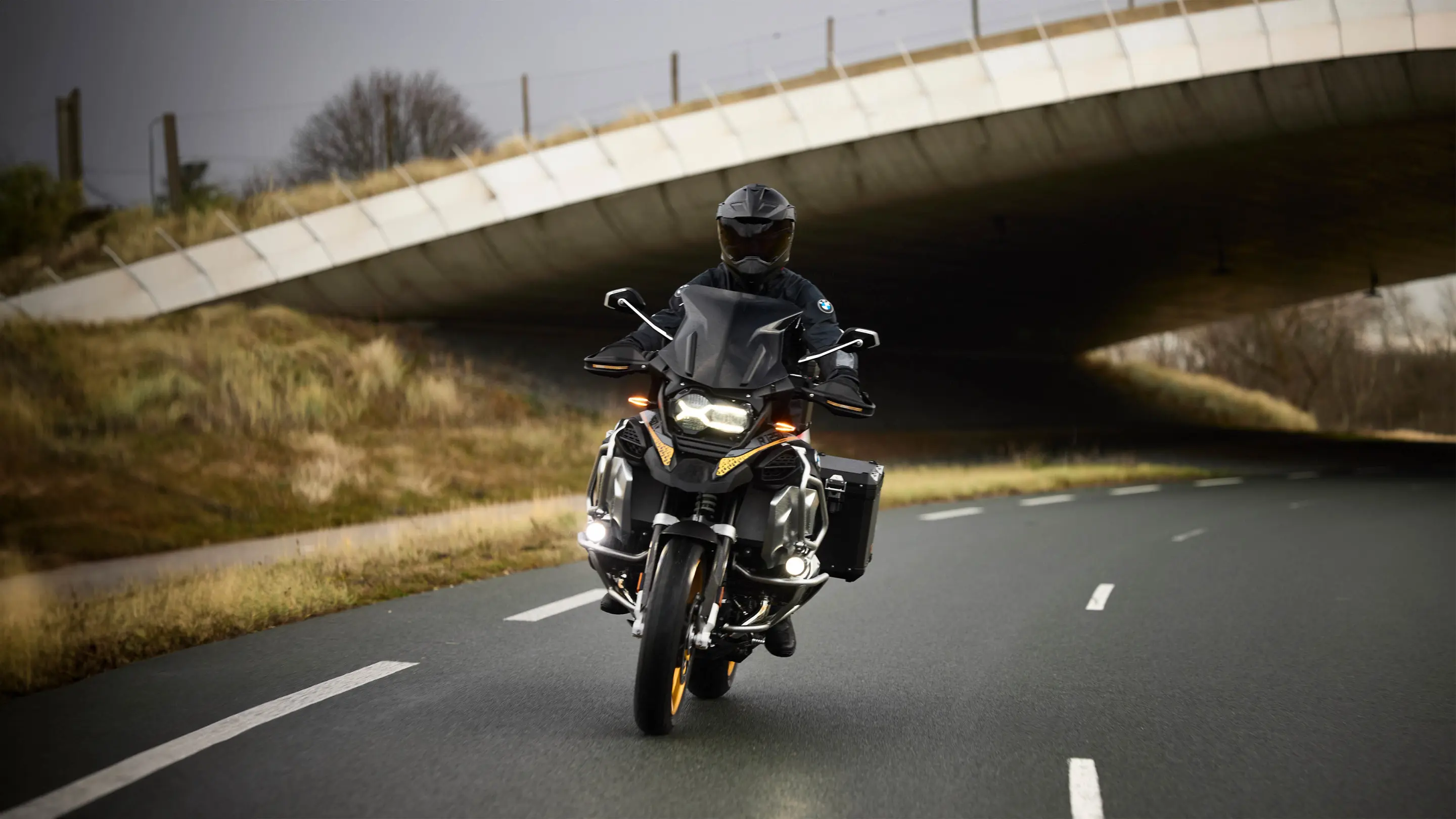 BMW R 1250 GS Adventure - Highlights - Adaptieve bochtverlichting