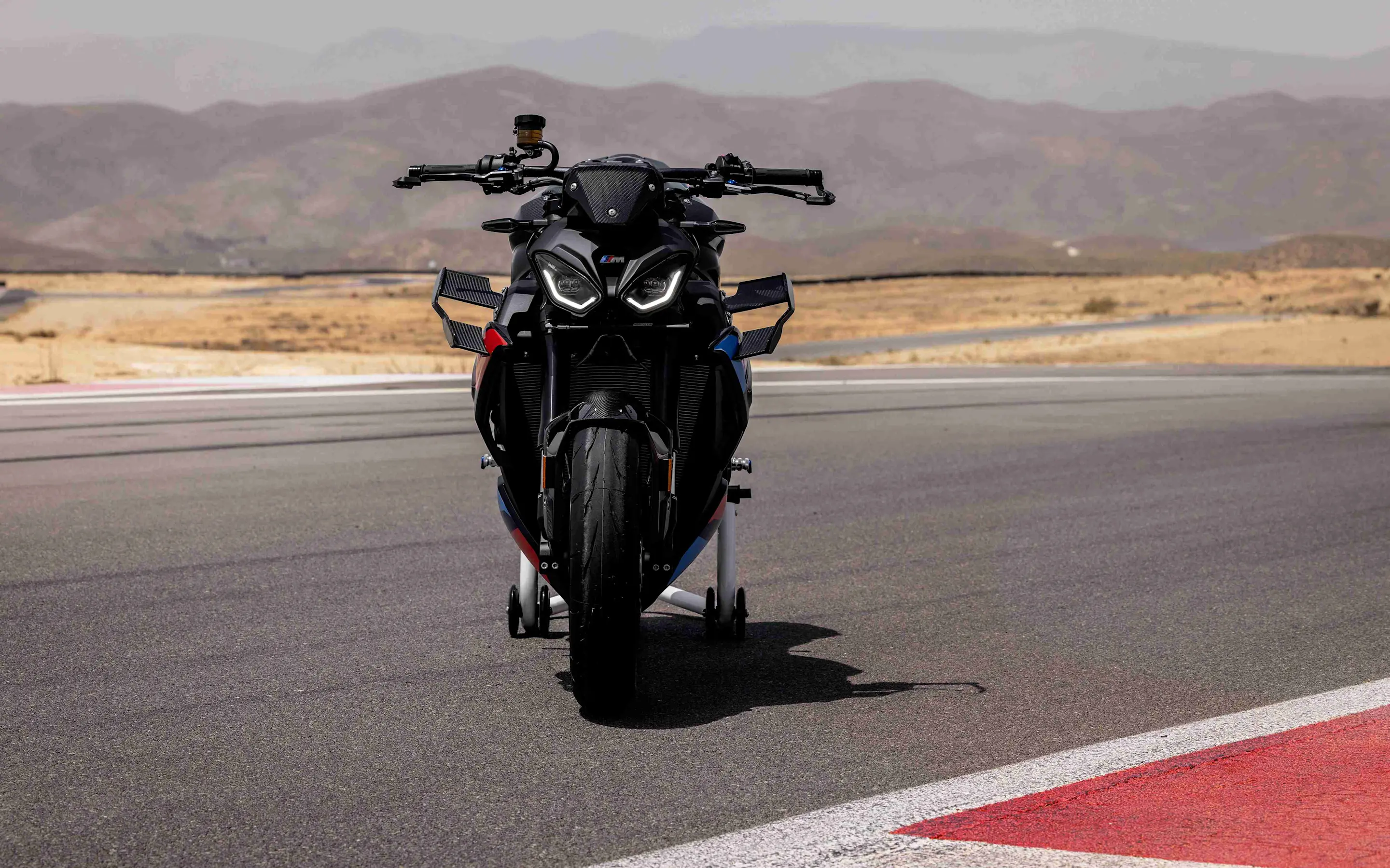 BMW M 1000 R - Voorzijde