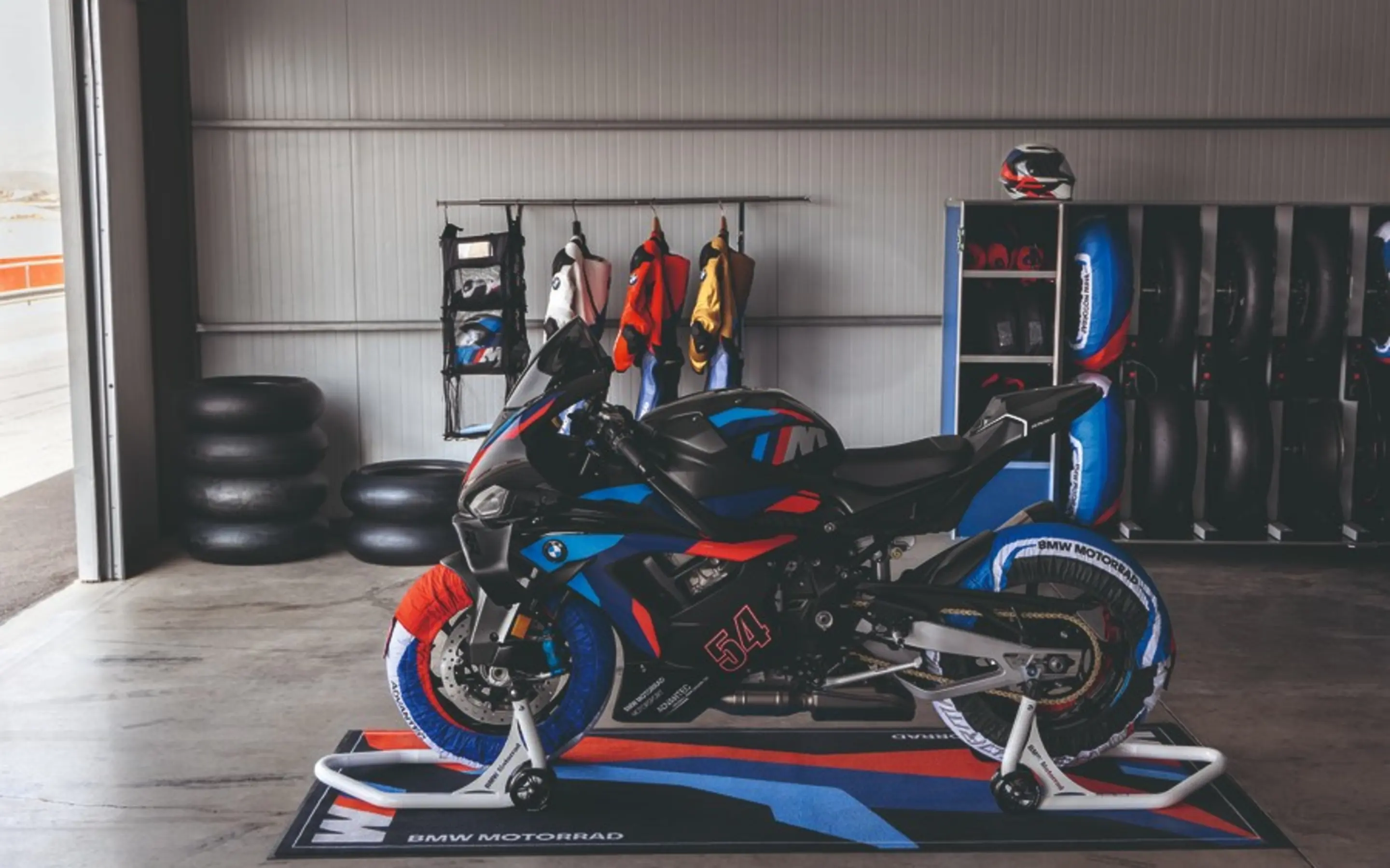 De nieuwe M 1000 RR