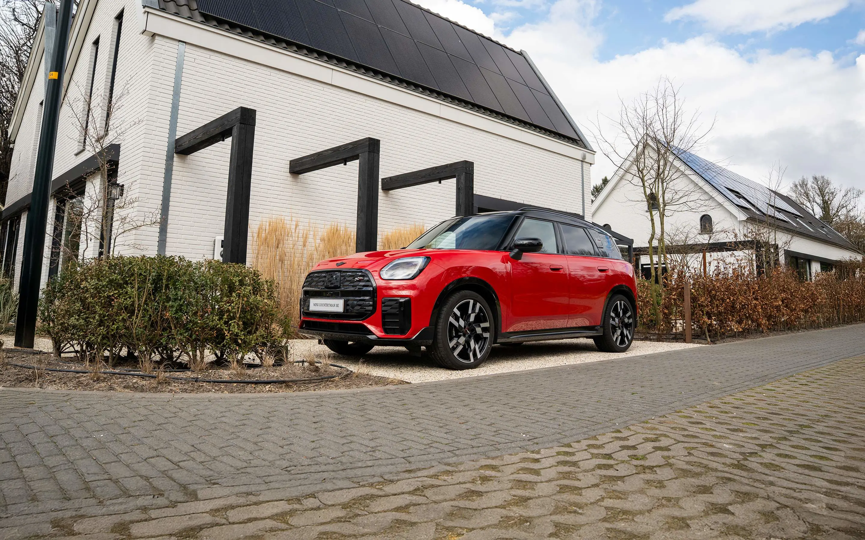 HEADER COUNTRYMAN