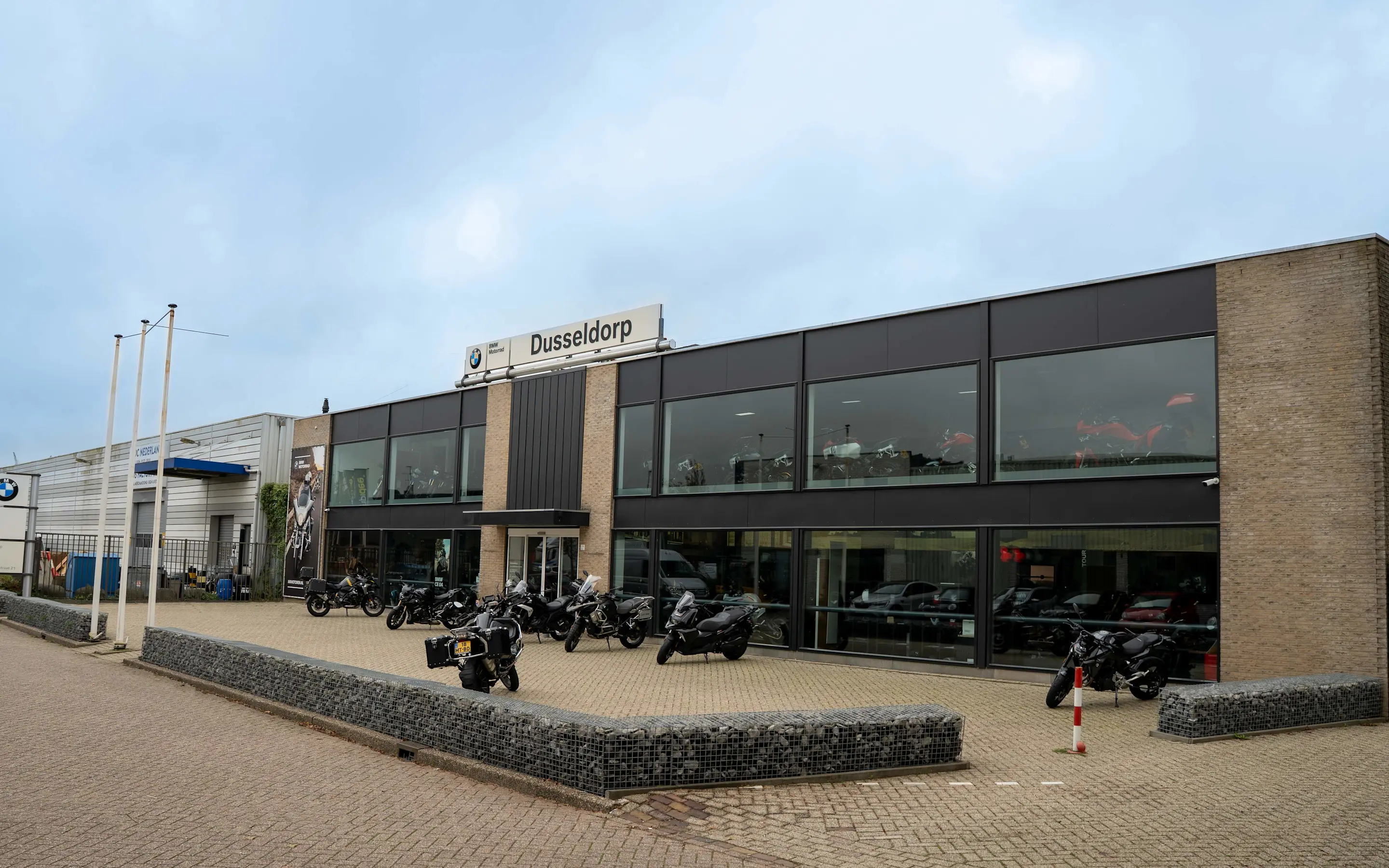 Motorrad - Vestiging - Dusseldorp Barendrecht Afbeeldingen