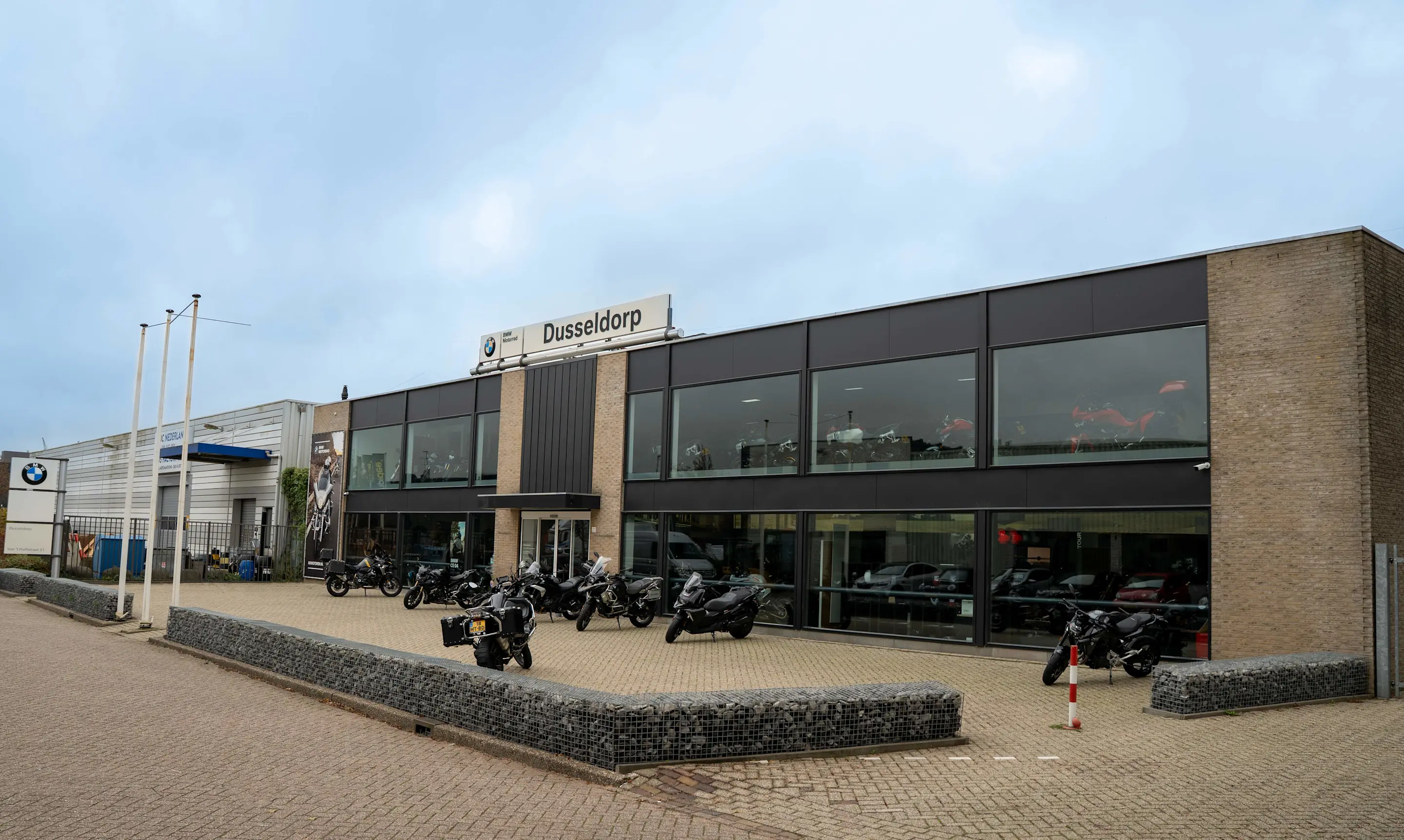 Motorrad - Vestiging - Dusseldorp Barendrecht Afbeeldingen