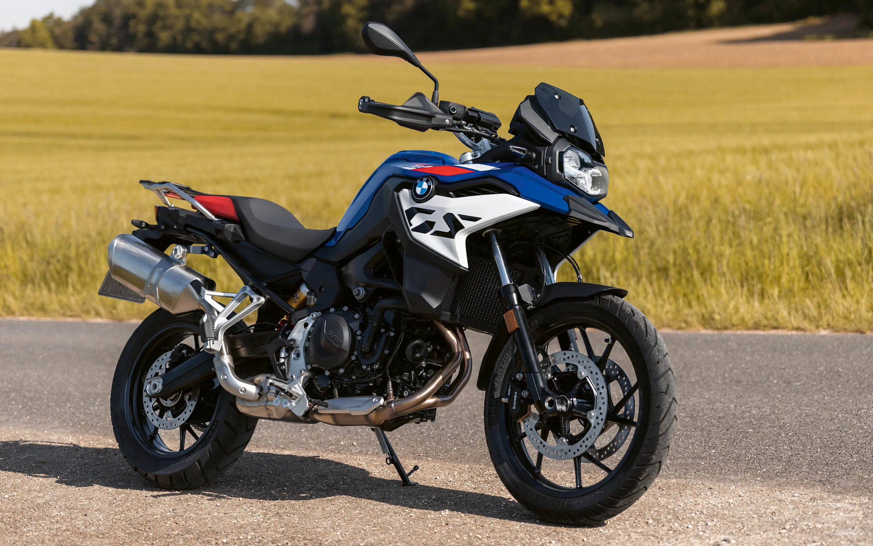 BMW F 900 GS Adventure - Zijkant - Afbeelding