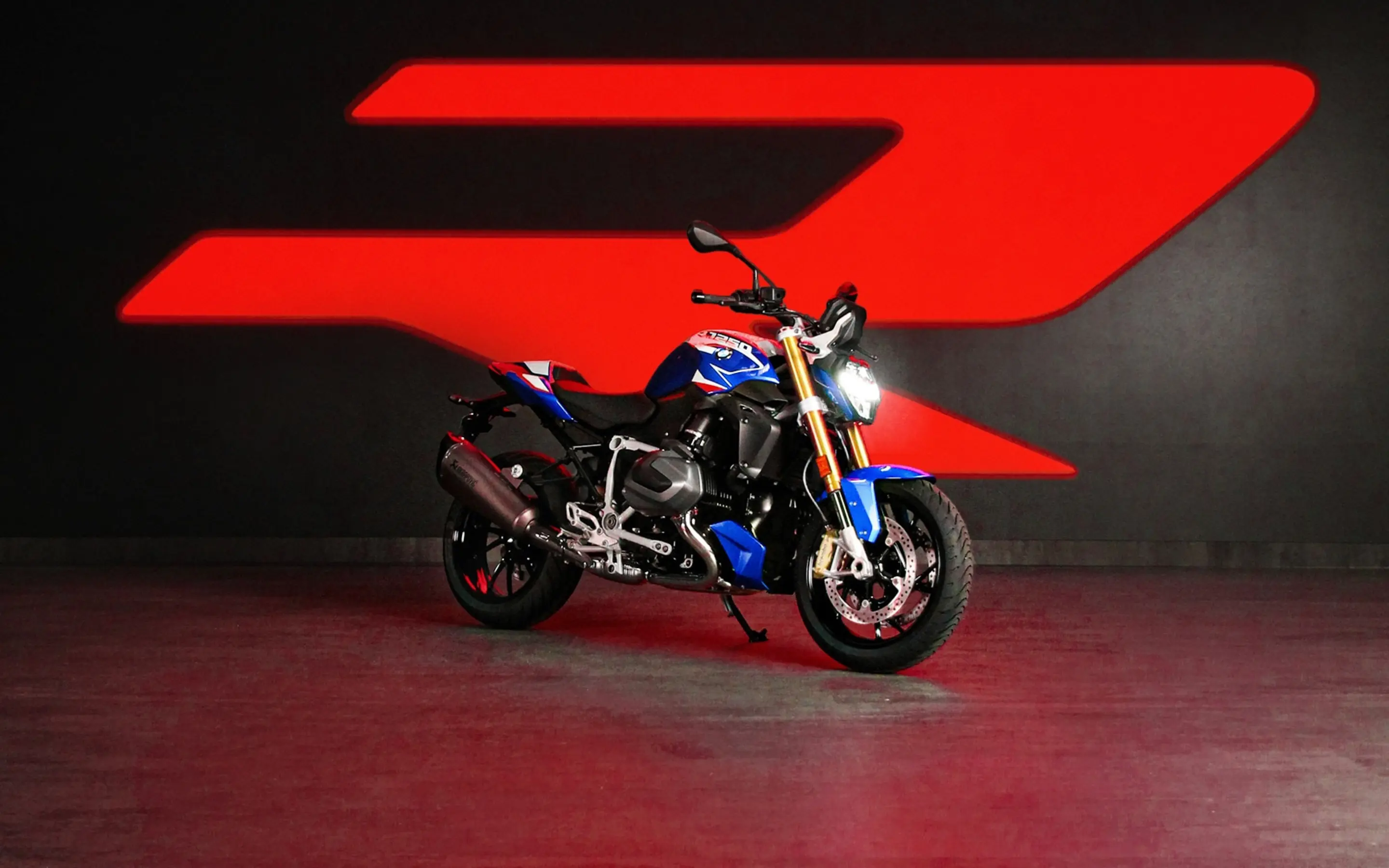 BMW R 1250 R - ZIJKANT - AFBEELDING