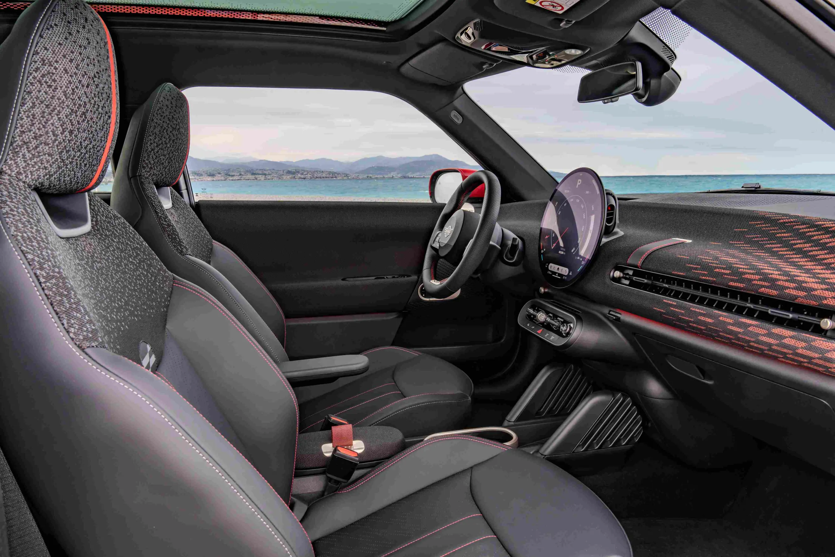 Afbeelding - MINI Cooper SE JCW - Interieur